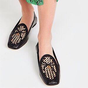 TORY BURCH Tory Charm Woven 5mm Loafers In Perfect Black/ Oatmeal